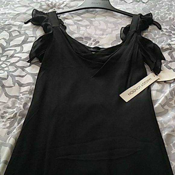 Dress - Picture 2 of 4